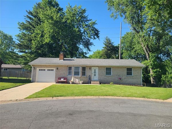 117 Stuart Street , Bethalto, IL 62010