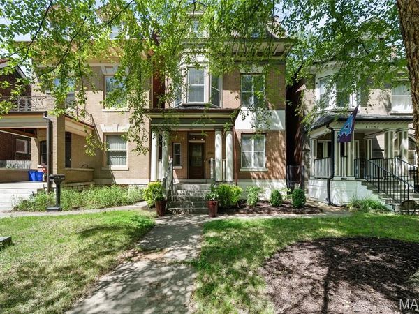 4161 W Pine Boulevard, St Louis, MO 63108