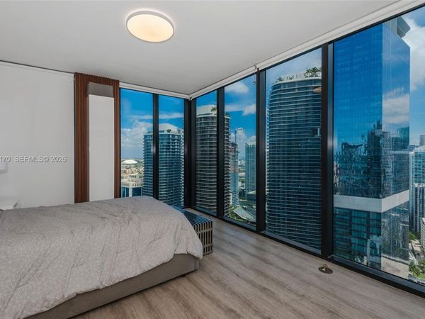 1010 Brickell Ave , Unit 4211, Miami, FL 33131