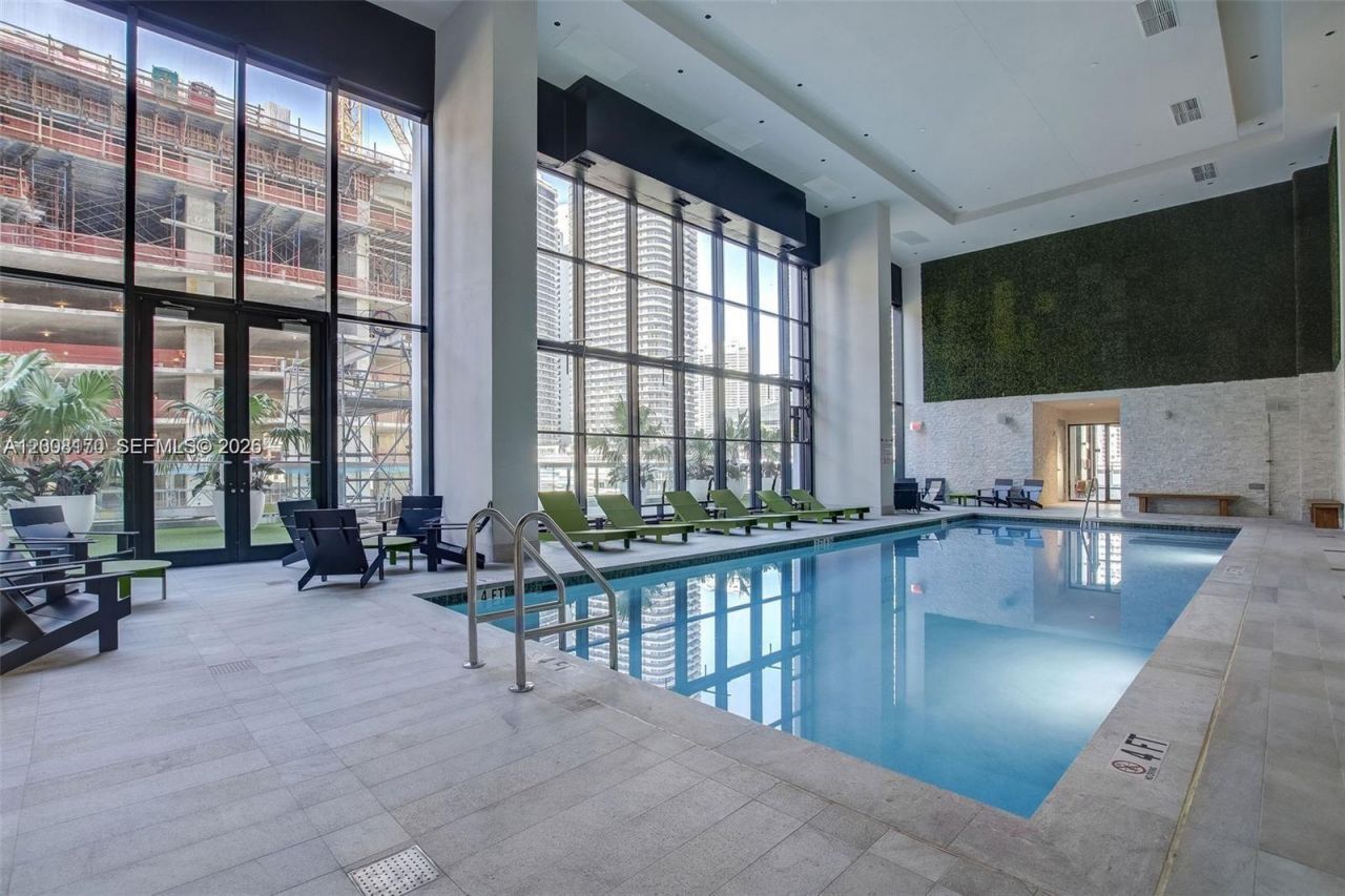 1010 Brickell Ave , Unit 4211, Miami, FL 33131 Photo