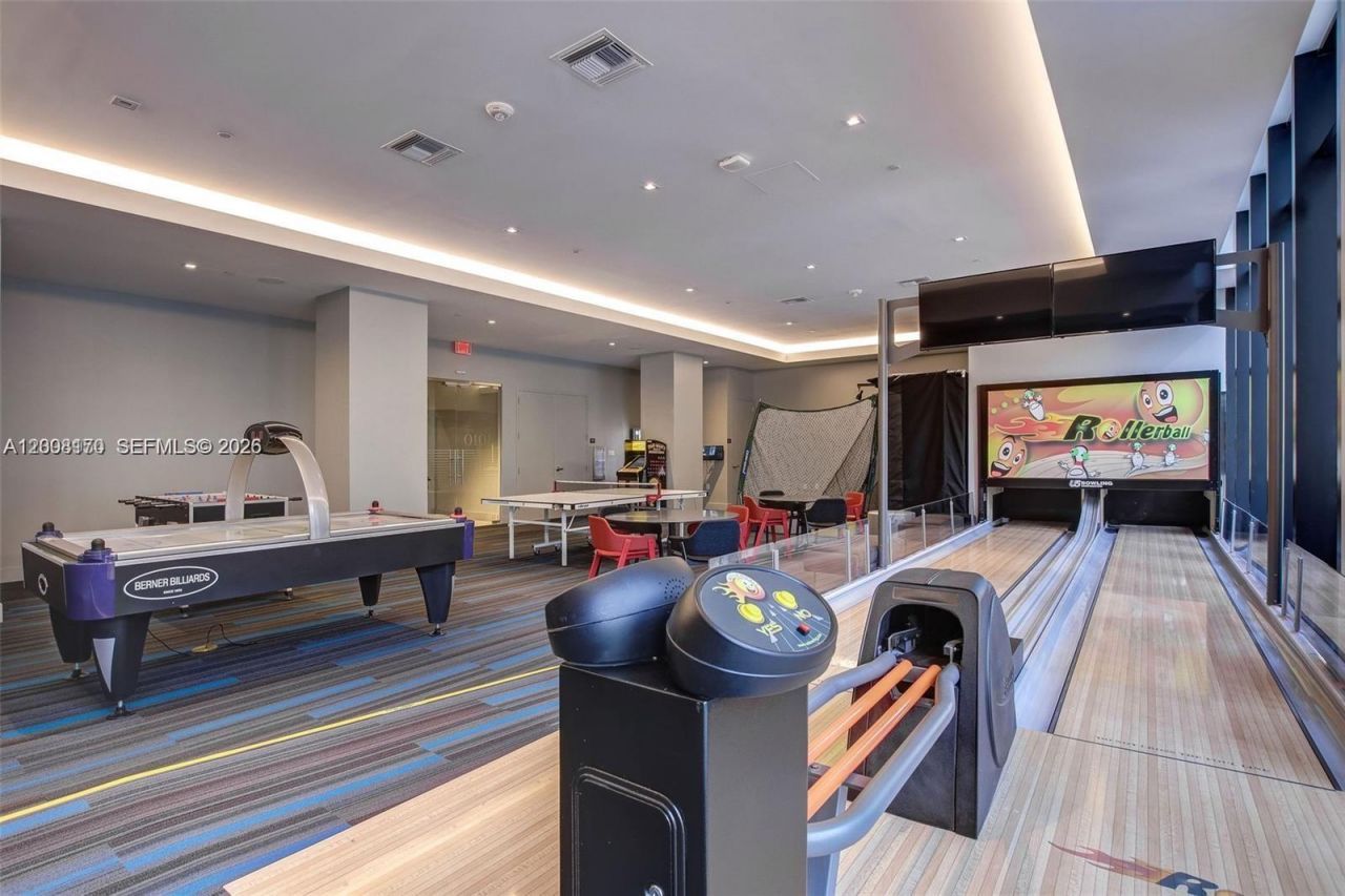 1010 Brickell Ave , Unit 4211, Miami, FL 33131 Photo