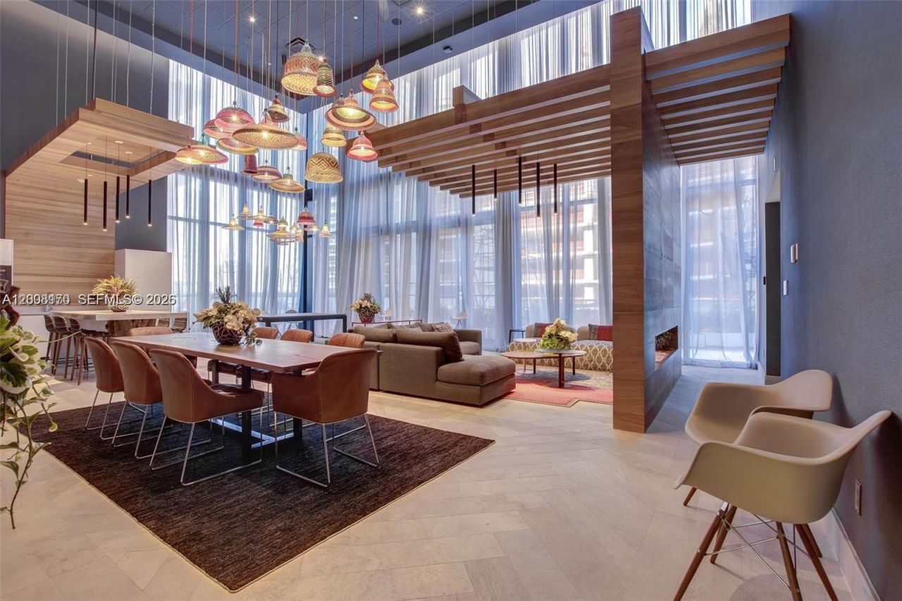 1010 Brickell Ave , Unit 4211, Miami, FL 33131 Photo