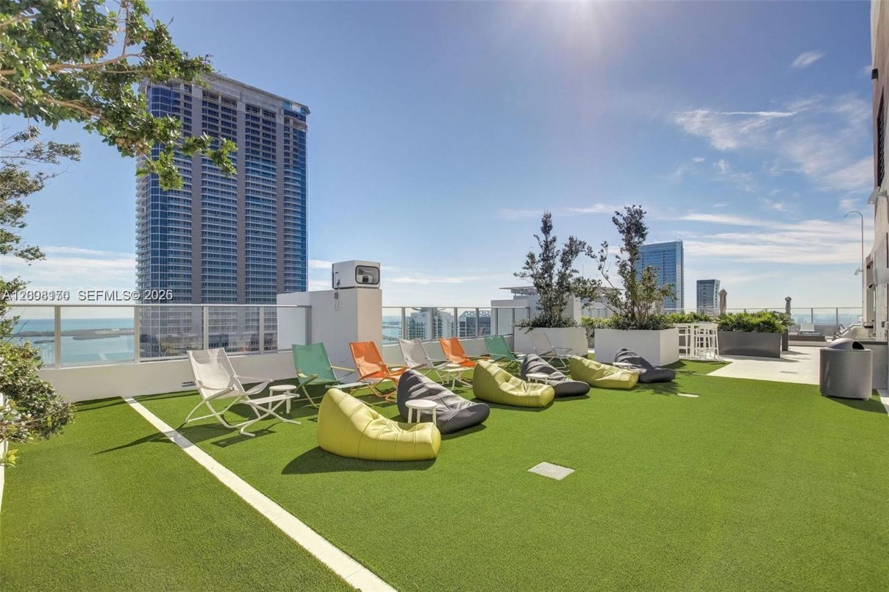 1010 Brickell Ave , Unit 4211, Miami, FL 33131 Photo