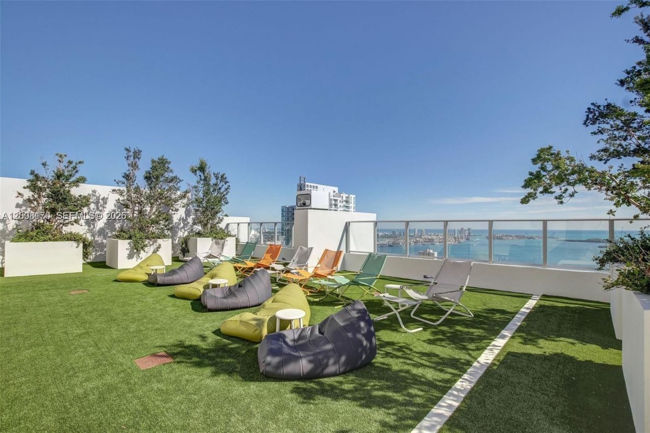 1010 Brickell Ave , Unit 4211, Miami, FL 33131 Photo