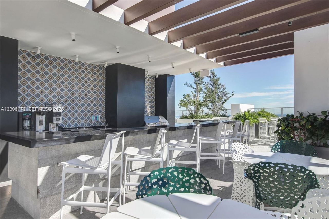 1010 Brickell Ave , Unit 4211, Miami, FL 33131 Photo