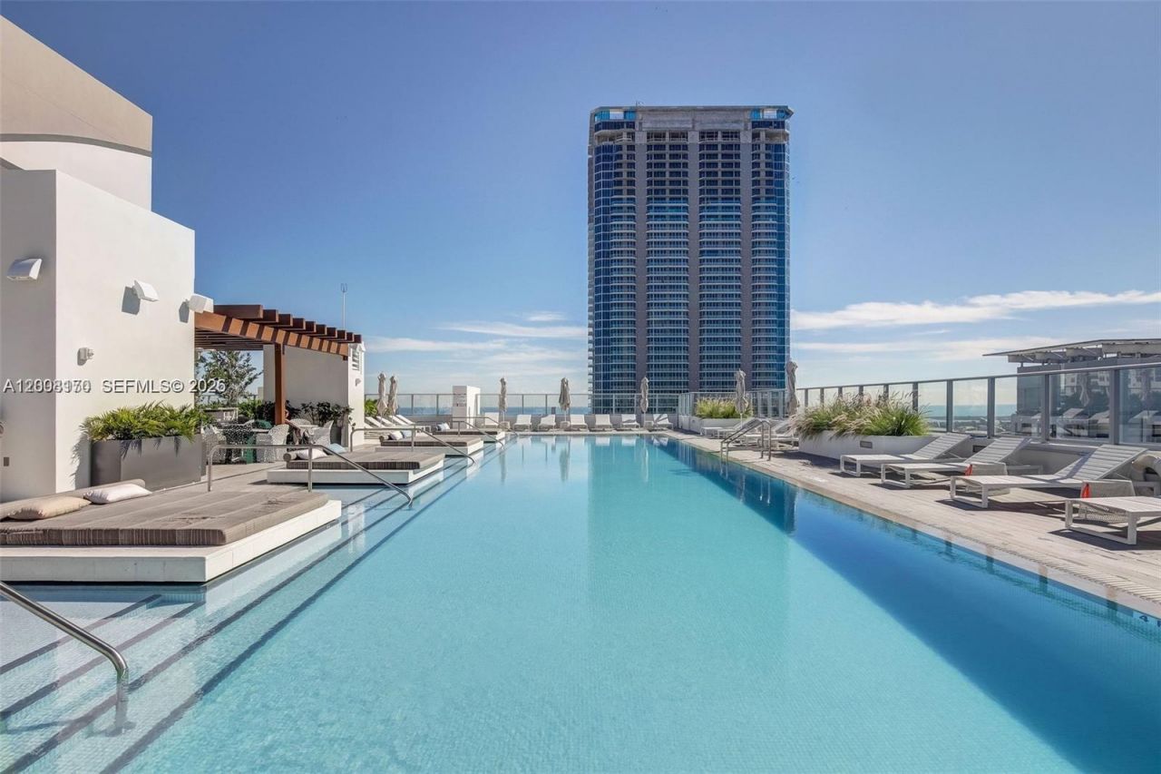 1010 Brickell Ave , Unit 4211, Miami, FL 33131 Photo