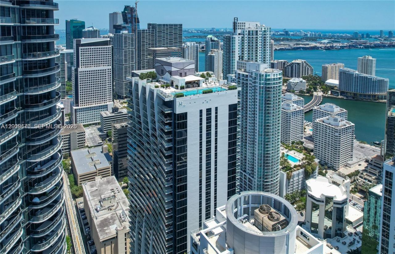1010 Brickell Ave , Unit 4211, Miami, FL 33131 Photo