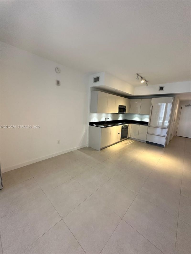 1010 Brickell Ave, Unit 1910, Miami, FL 33131 Photo