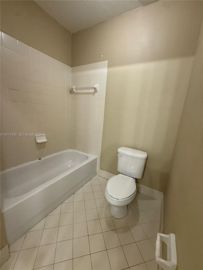 3244 NE 11th Dr, Homestead, FL 33033 Photo