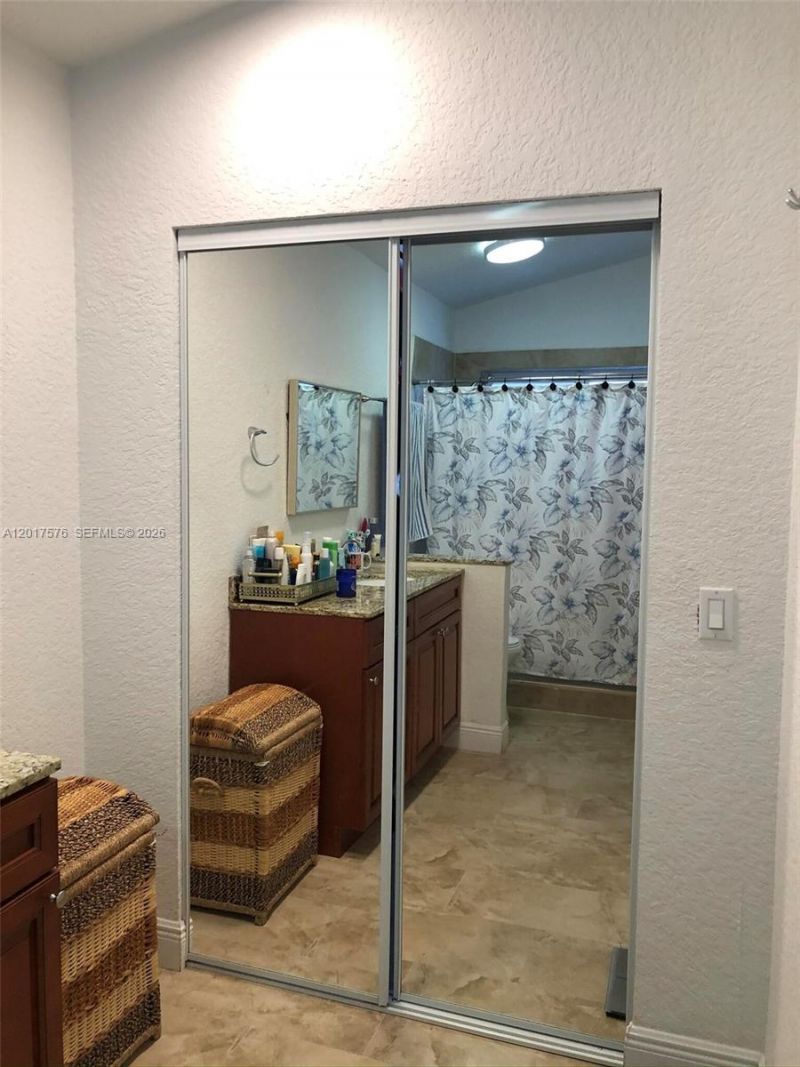 15481 SW 155th Ter , Miami, FL 33187 Photo