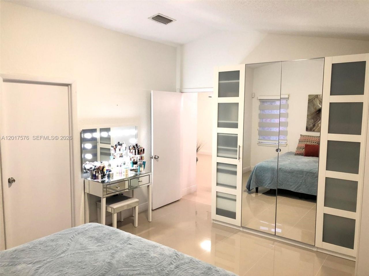 15481 SW 155th Ter , Miami, FL 33187 Photo