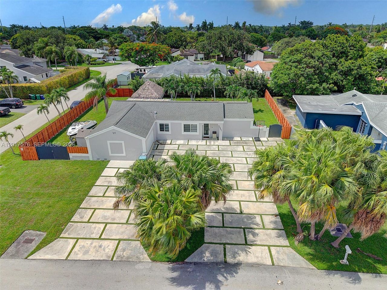 15481 SW 155th Ter, Miami, FL 33187 Photo