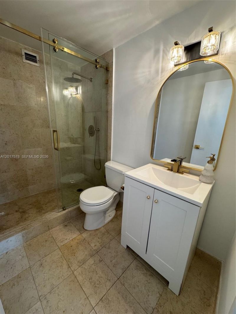 999 Brickell Bay Dr, Unit 504, Miami, FL 33131 Photo