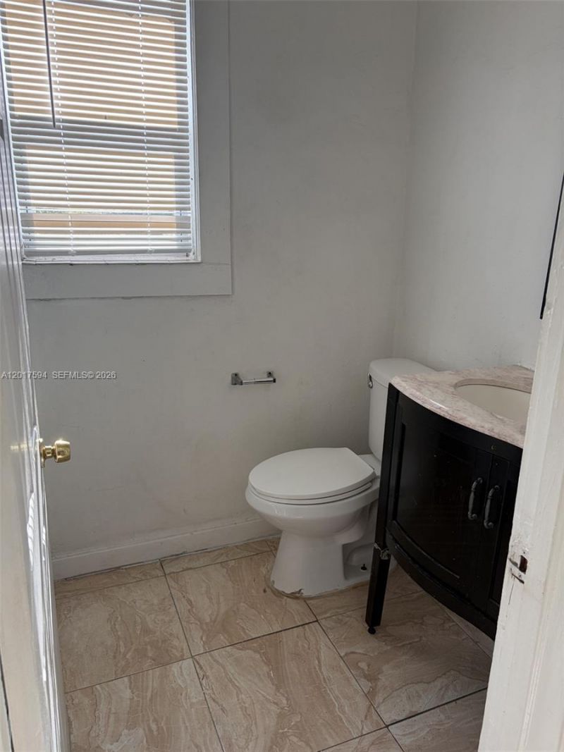 4701 SW 8th St , Unit 6, Miami, FL 33134 Photo