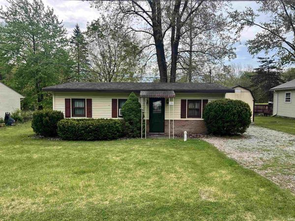 70 Ems B38 Lane, Leesburg, IN 46538
