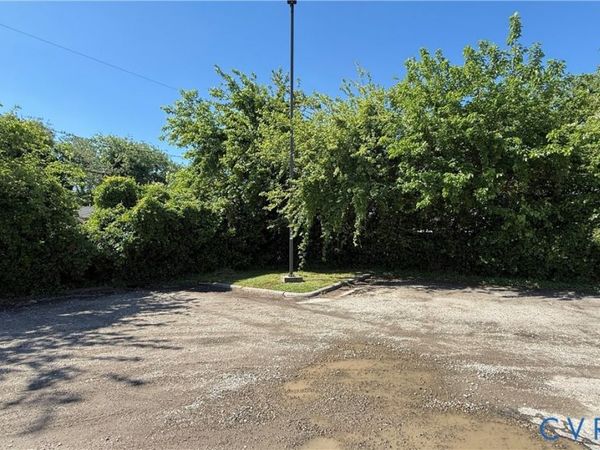 19 Tennis Lane, Hampton, VA 23663