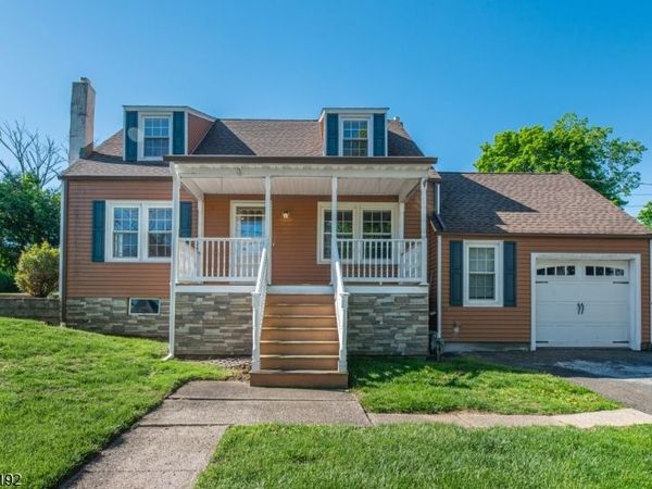 9 Cedar Rd, Montville, NJ 07045