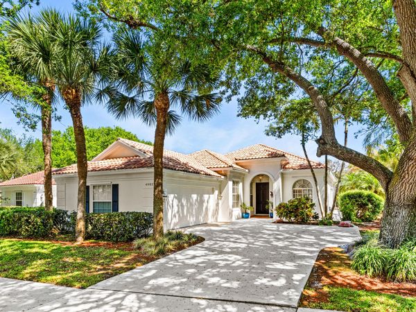 4983 Garden Drive, Delray Beach, FL 33445