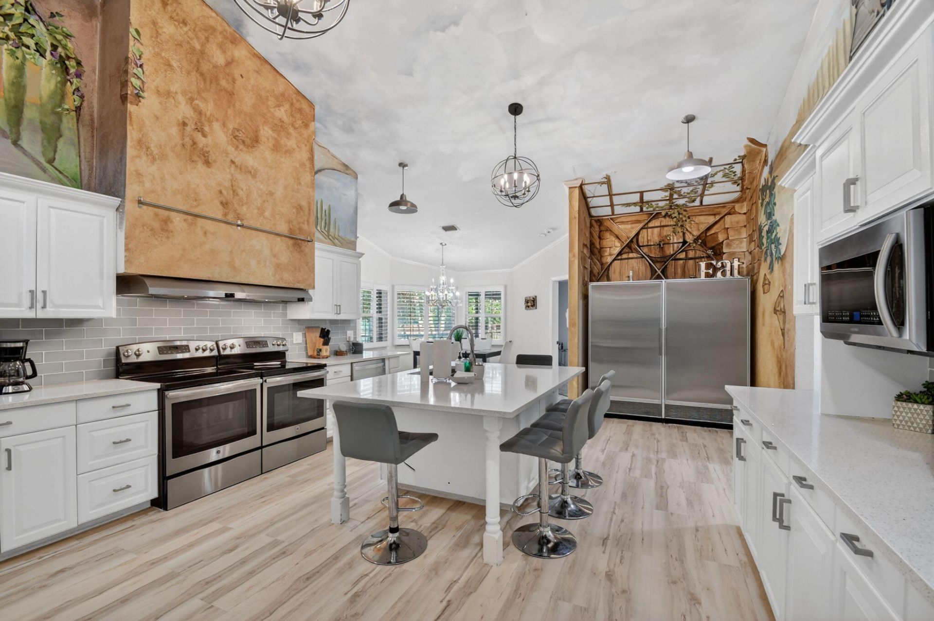 5361 N Palm Way, Lake Worth Beach, FL 33463 Photo