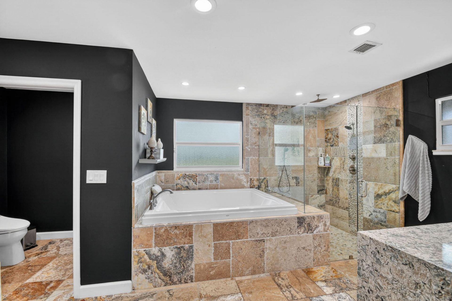 5361 N Palm Way, Lake Worth Beach, FL 33463 Photo