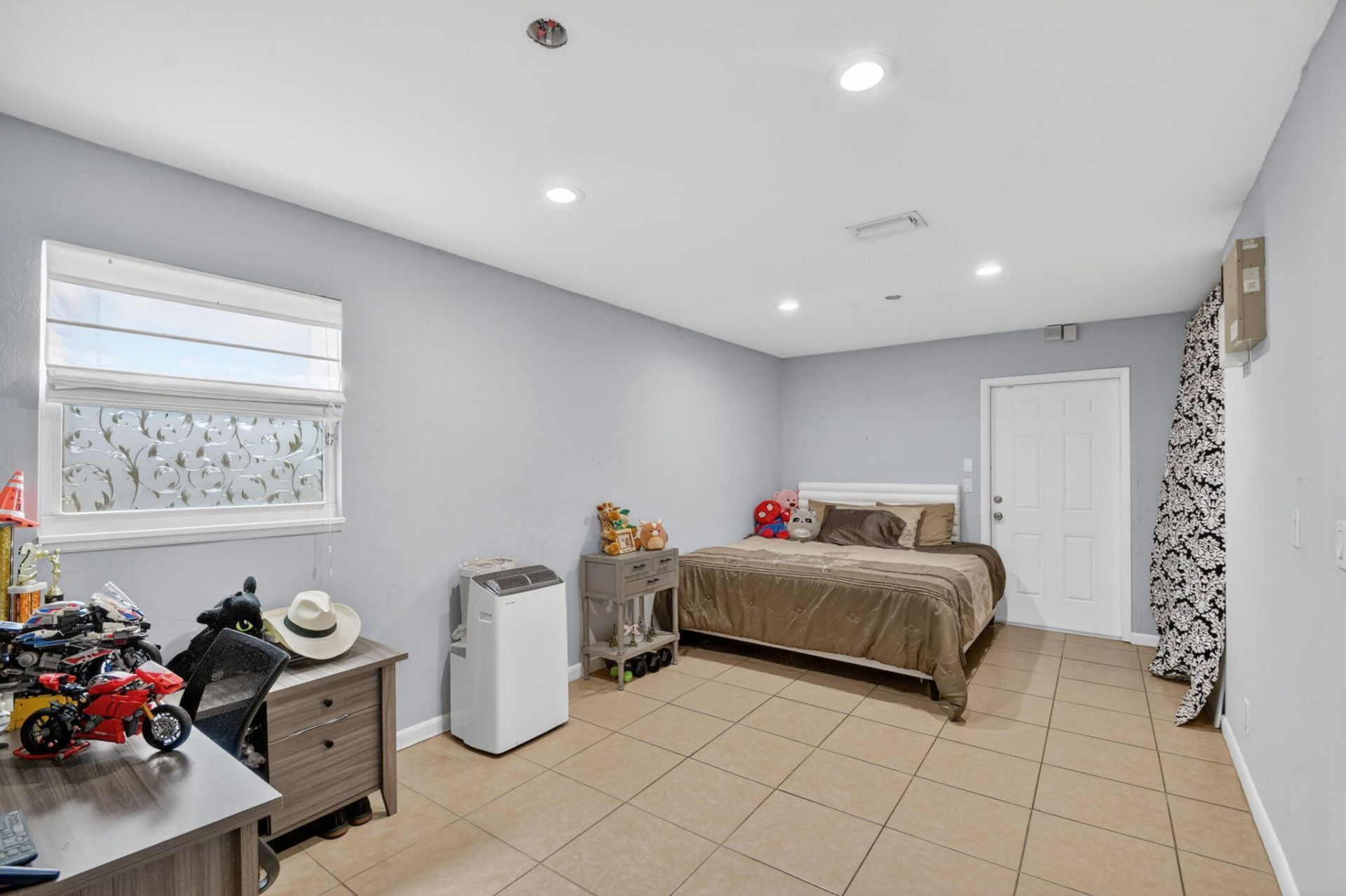 5361 N Palm Way, Lake Worth Beach, FL 33463 Photo