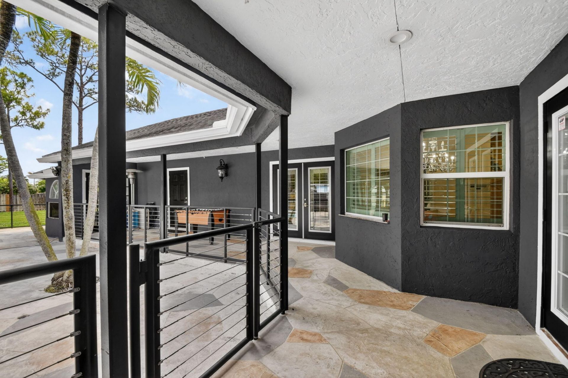 5361 N Palm Way, Lake Worth Beach, FL 33463 Photo