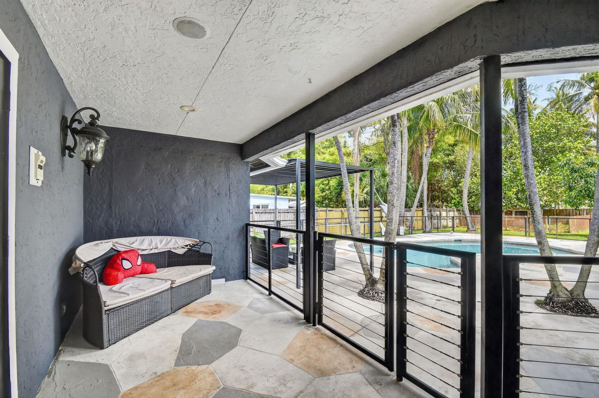 5361 N Palm Way, Lake Worth Beach, FL 33463 Photo