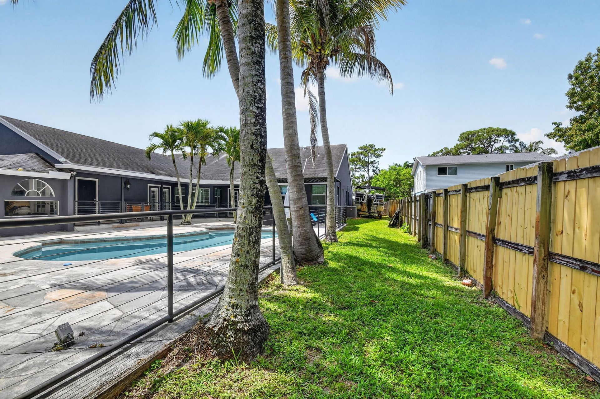 5361 N Palm Way, Lake Worth Beach, FL 33463 Photo