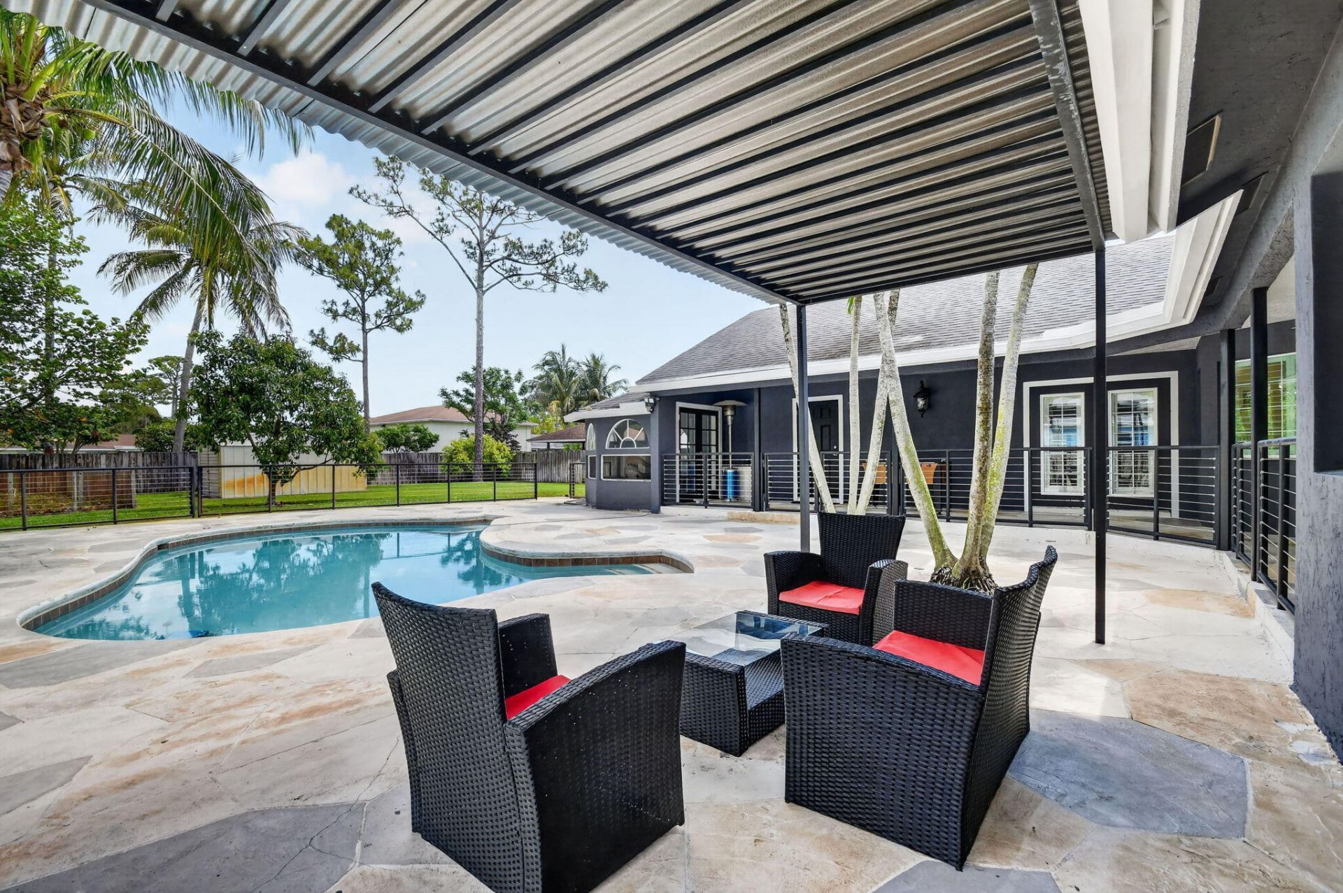 5361 N Palm Way, Lake Worth Beach, FL 33463 Photo