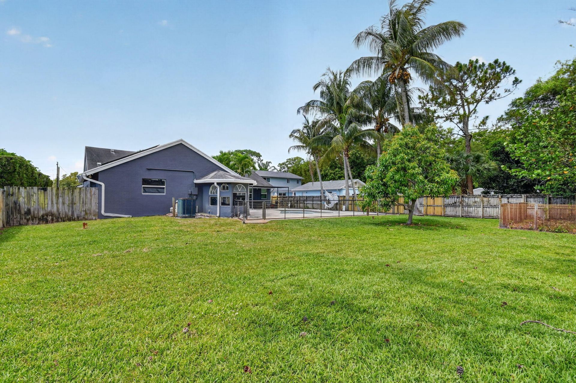 5361 N Palm Way, Lake Worth Beach, FL 33463 Photo