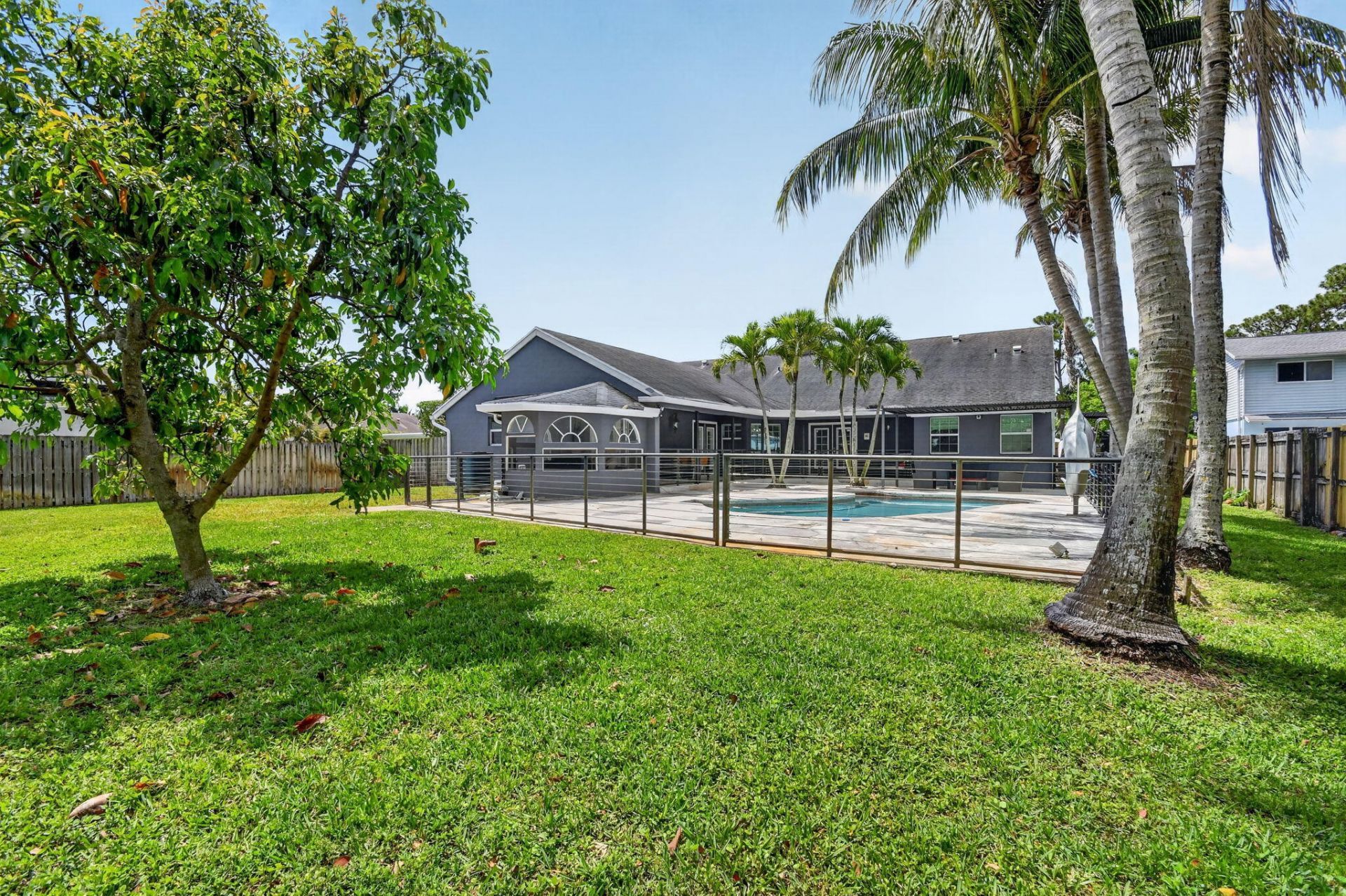 5361 N Palm Way, Lake Worth Beach, FL 33463 Photo