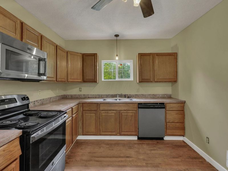 9611 Township Road 390a SE, Corning, OH 43730 Photo 11