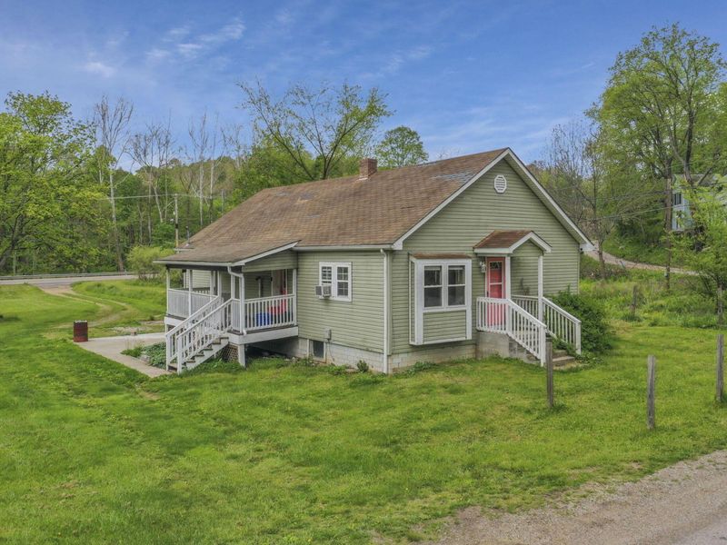 9611 Township Road 390a SE, Corning, OH 43730 Photo 2