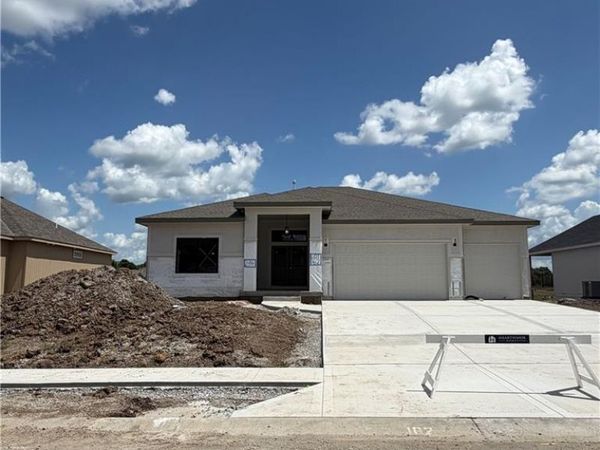 2343 Foxtail Drive, Kearney, MO 64060