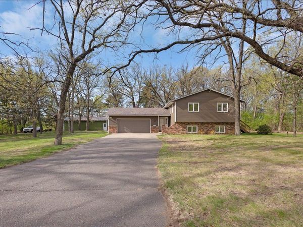 1825 203rd Avenue NW, Oak Grove, MN 55011