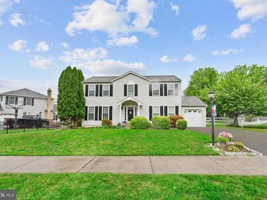 115 ELIO CIRCLE, ROYERSFORD, PA 19468