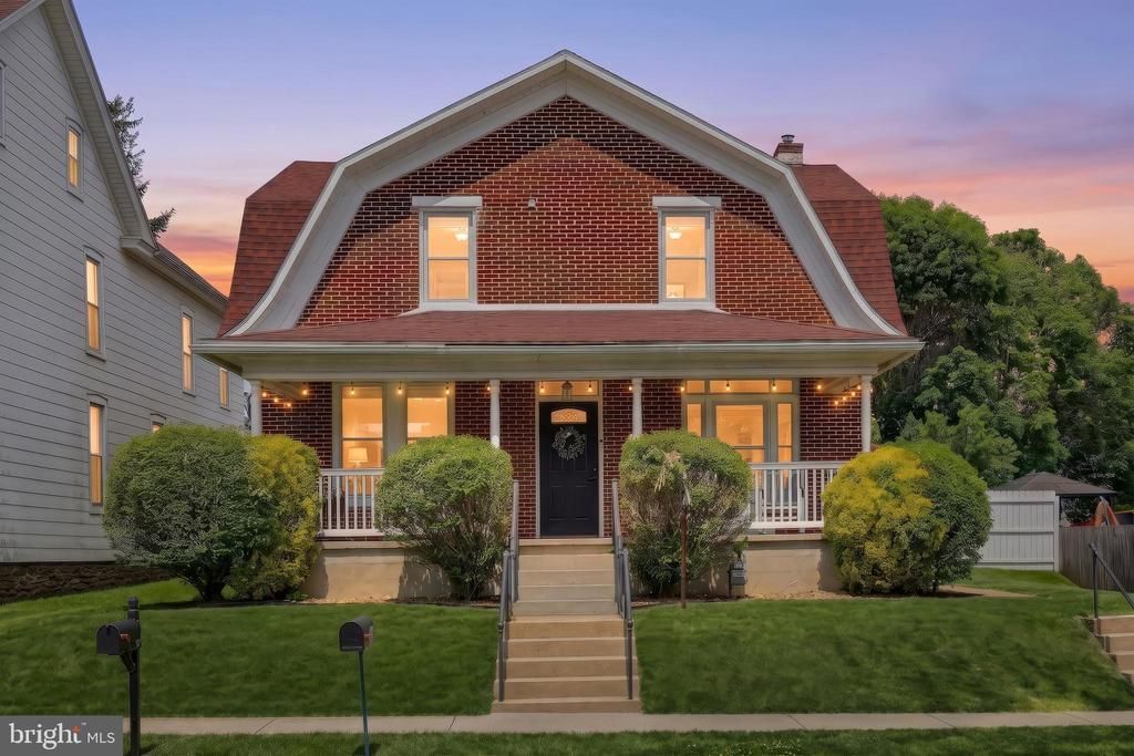 14 S MAIN STREET, SEVEN VALLEYS, PA 17360