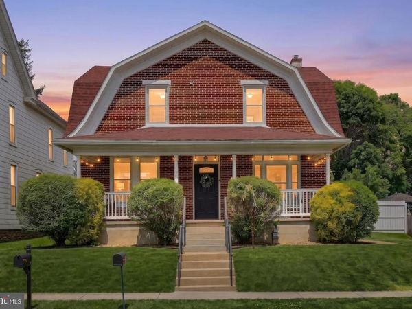 14 S MAIN STREET , SEVEN VALLEYS, PA 17360