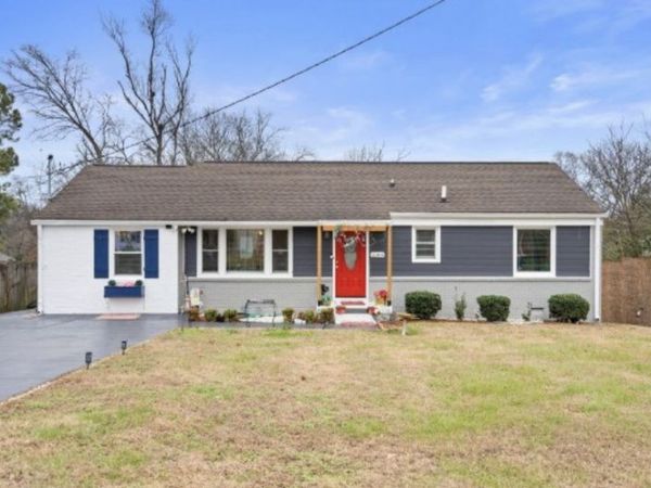 2108 Sanborn Dr, Nashville, TN 37210