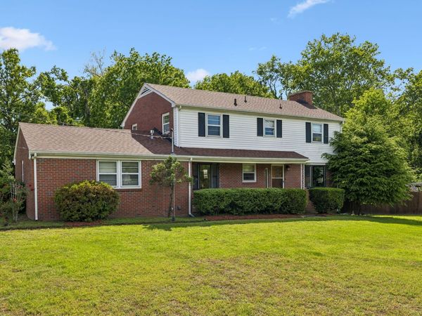2841 Renee Dr, Nashville, TN 37214
