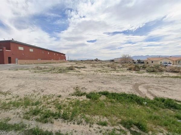 2951 Banyon Street , Pahrump, NV 89048