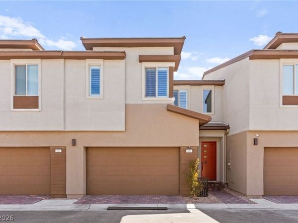 680 Echelon Street, Las Vegas, NV 89138