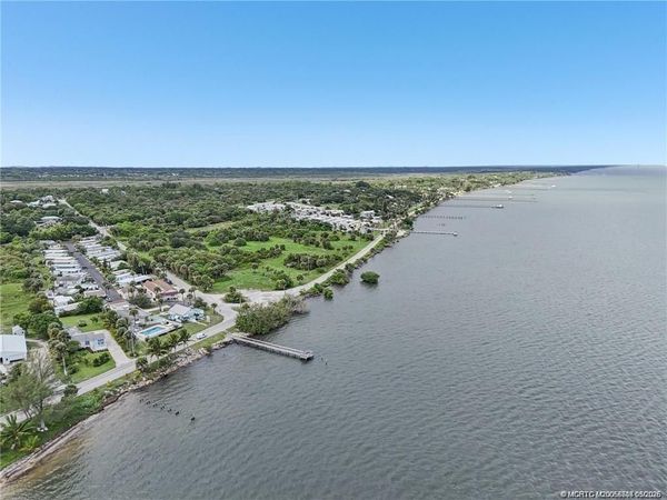 4800 NE Blue Heron Lane, Unit 7, Jensen Beach, FL 34957