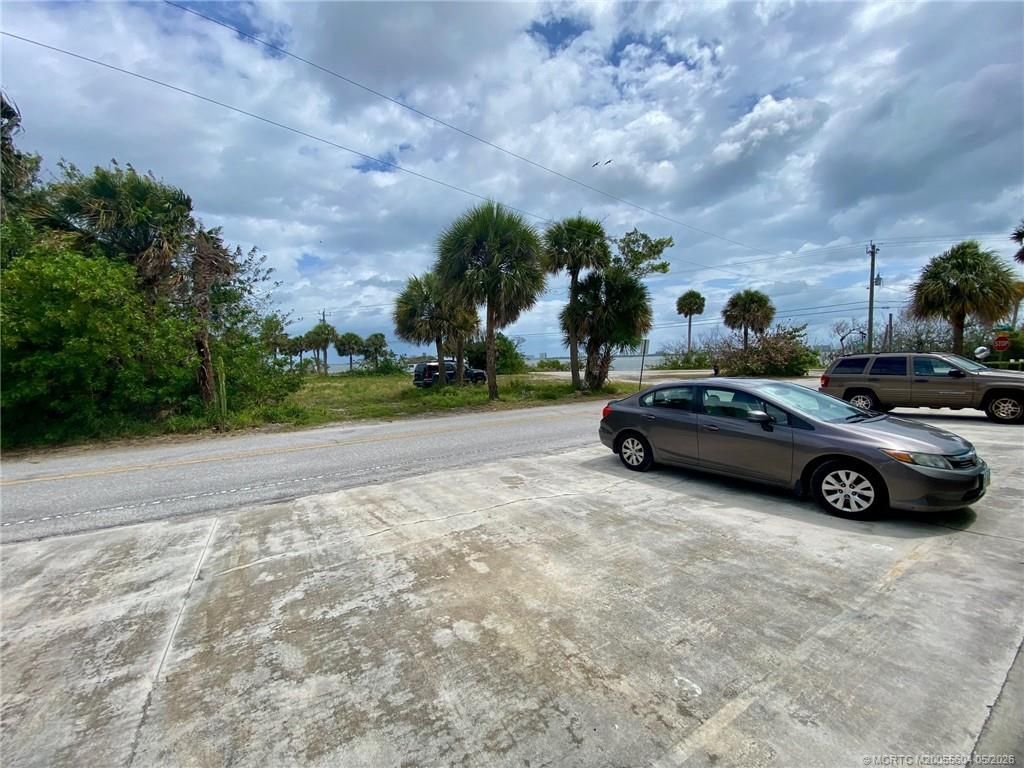4800 NE Blue Heron Lane, Unit 7, Jensen Beach, FL 34957 Photo