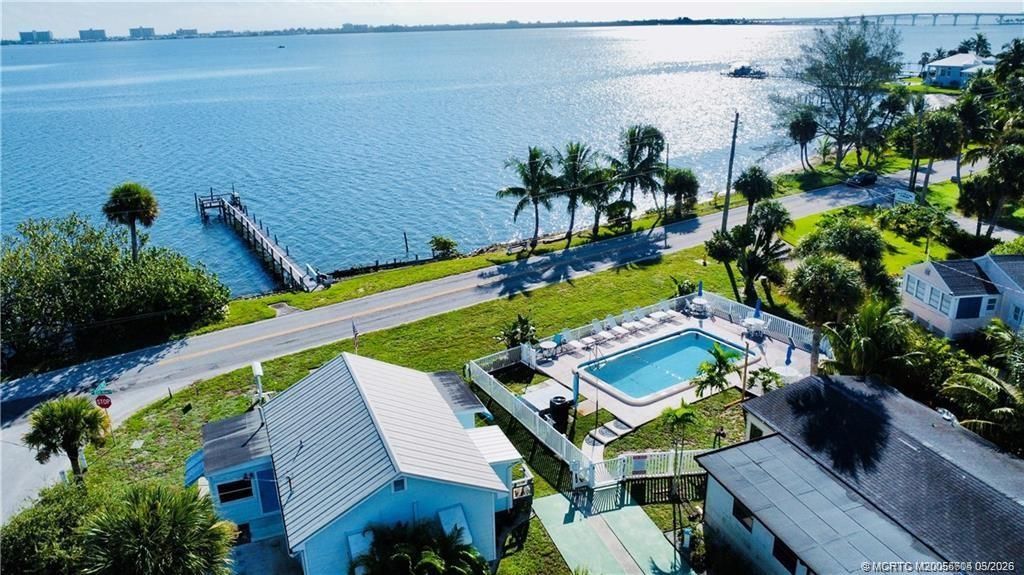 4800 NE Blue Heron Lane, Unit 7, Jensen Beach, FL 34957 Photo