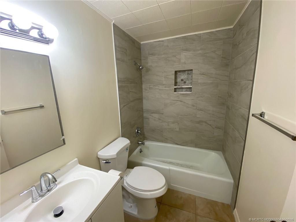 4800 NE Blue Heron Lane, Unit 7, Jensen Beach, FL 34957 Photo