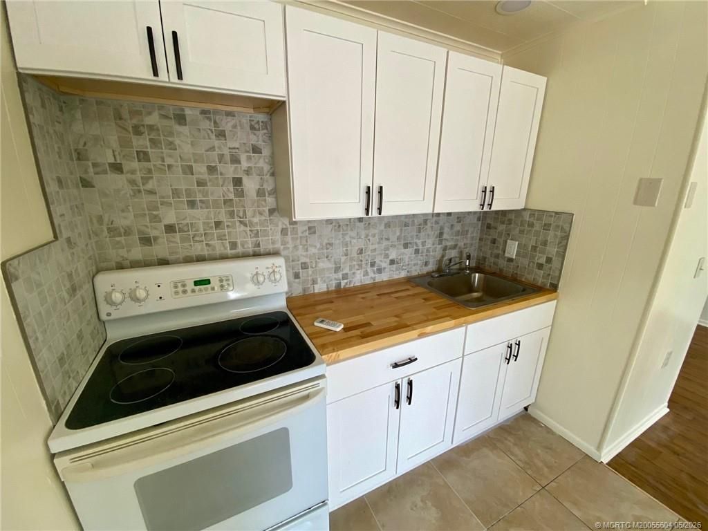 4800 NE Blue Heron Lane, Unit 7, Jensen Beach, FL 34957 Photo