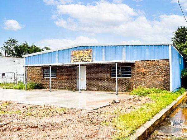 1811 N Harrison Street, Shawnee, OK 74804