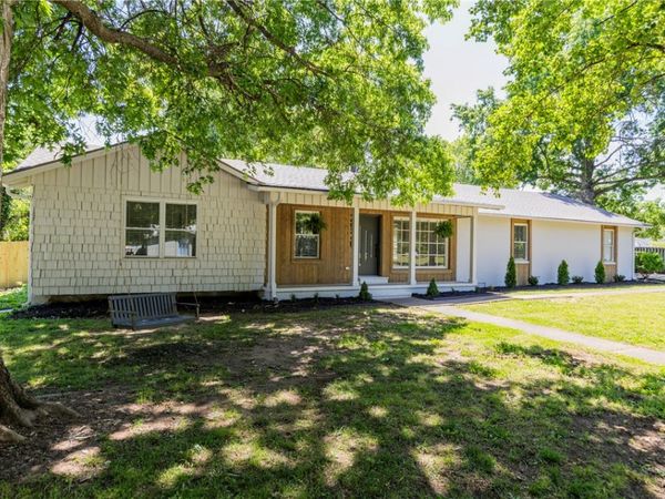 2926 Loxley Avenue , Fayetteville, AR 72703