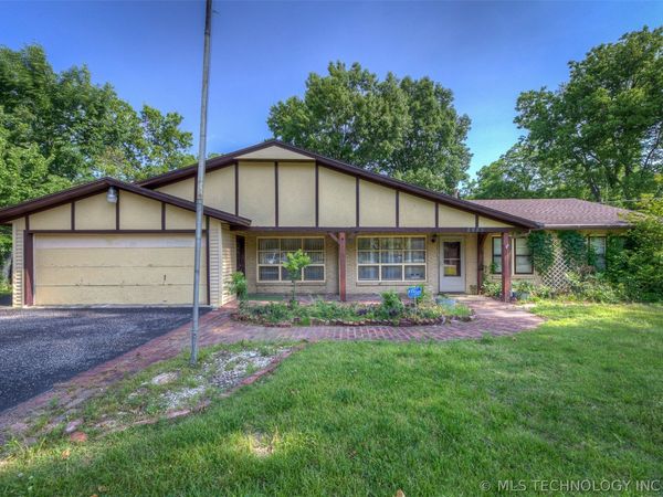 8925 E 15th Street , Tulsa, OK 74112